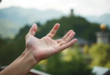 Como prender a atenção logo nos primeiros segundos no TikTok
